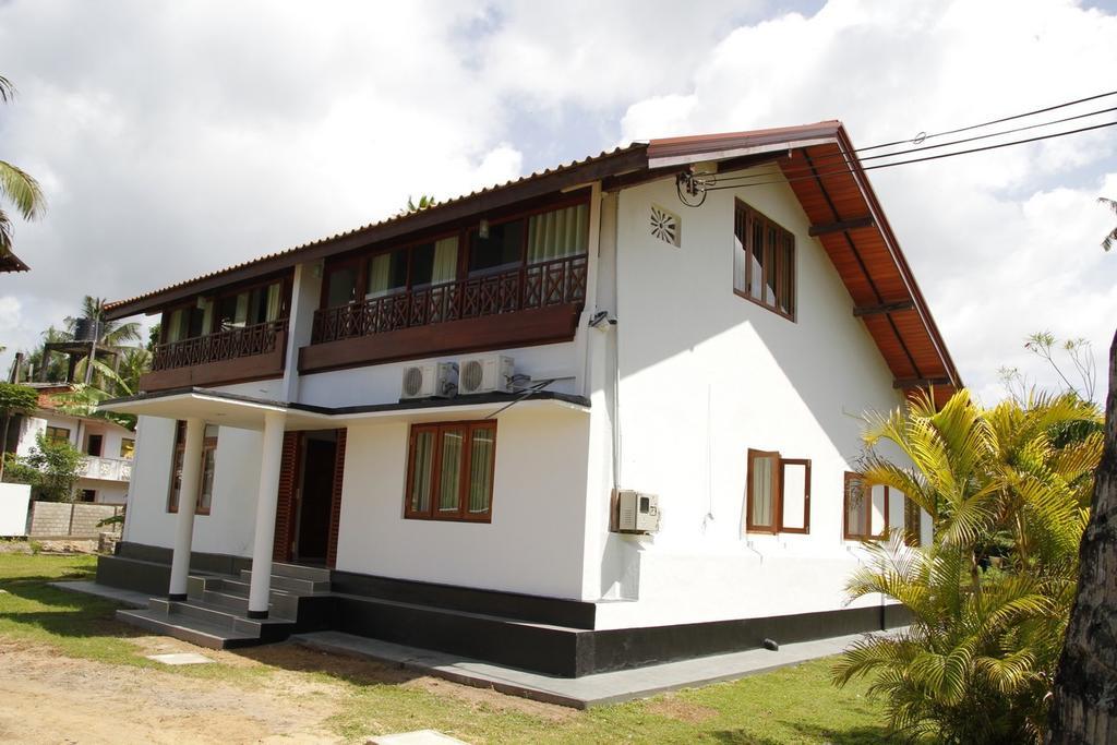 Acquabey Surf Villa Матара Екстериор снимка